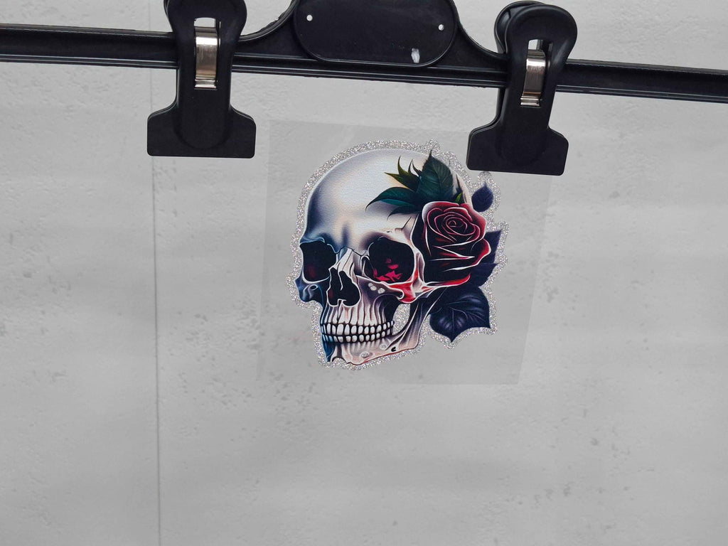 Trinkbecher mit Deckel und Strohhalm in Schwarz – Einzigartige Designs für jeden Anlass - Nicky's Kleiderstuebchen