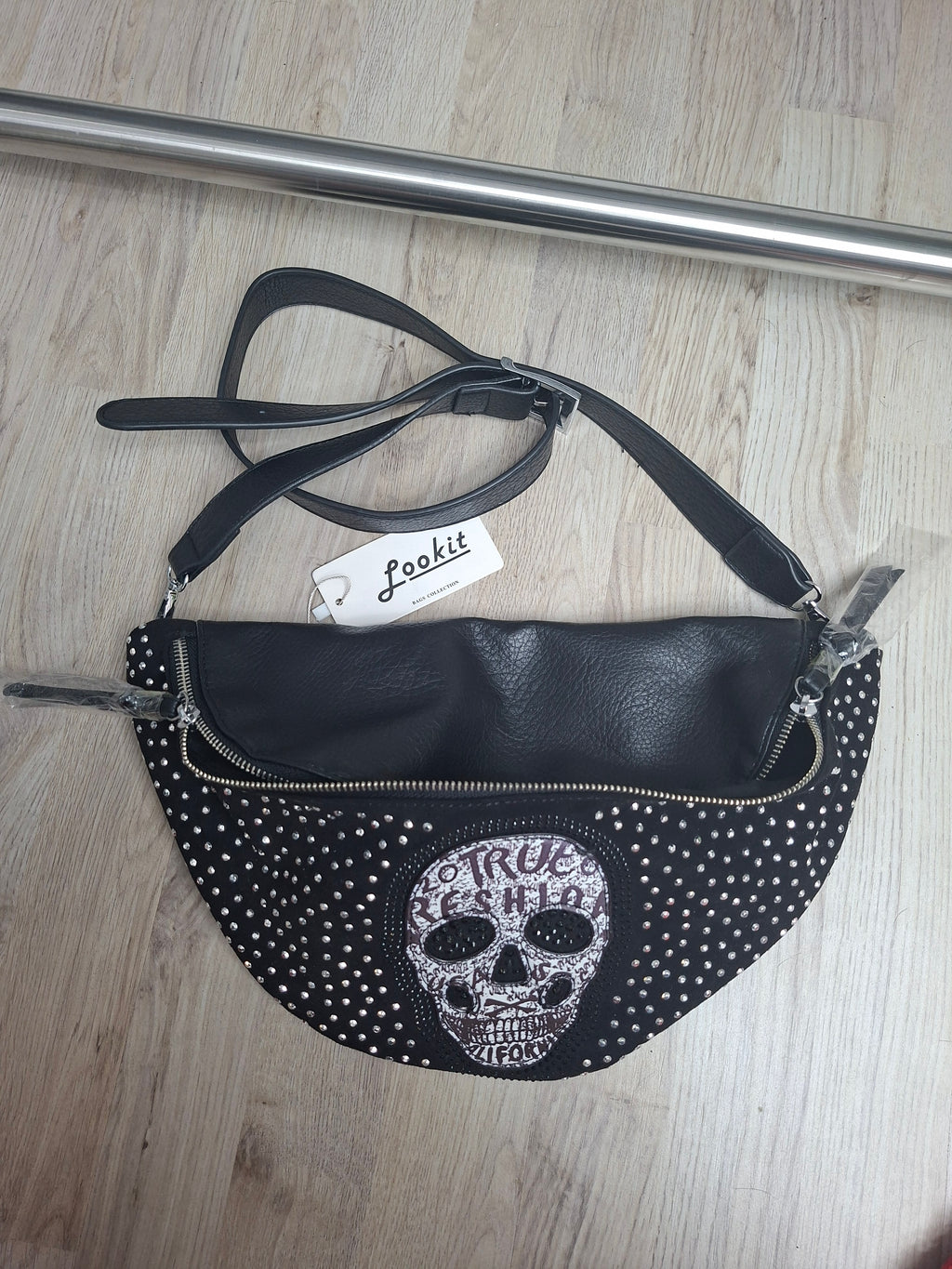 Crossbag/ Umhänge Tasche Skull Katja