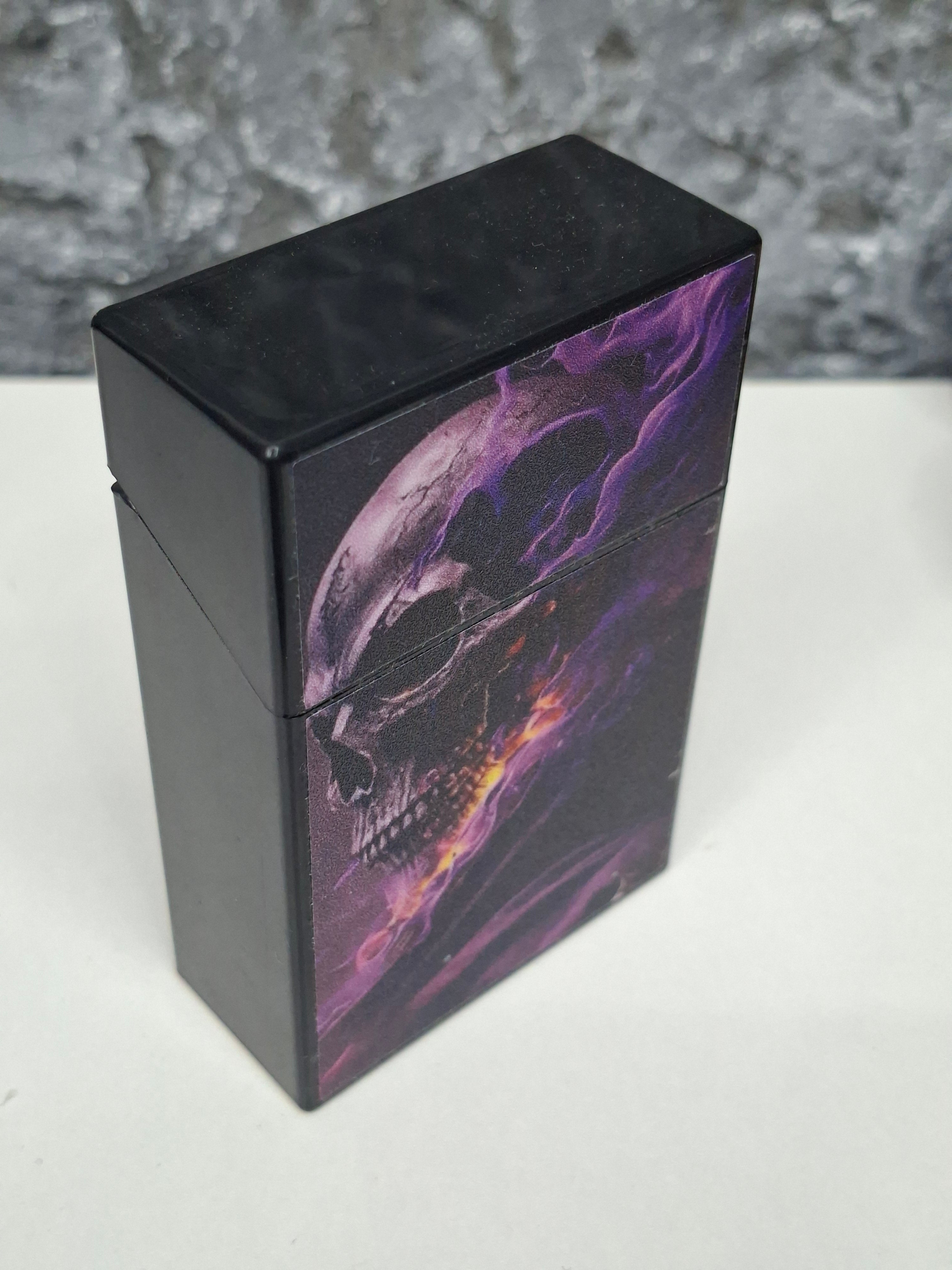 Boxen/ Dosen Nicky's Kleiderstuebchen  Unikate für Zigaretten